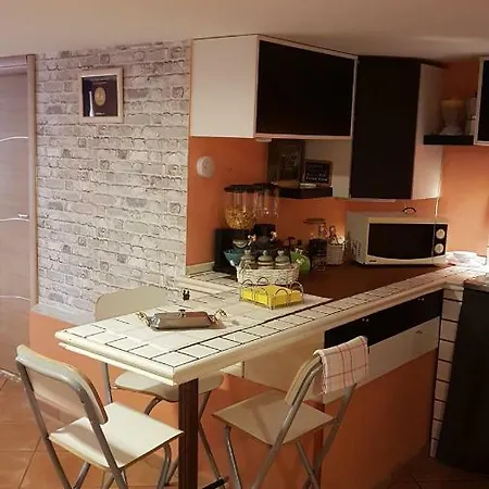 Julia's Rome Apartmán *